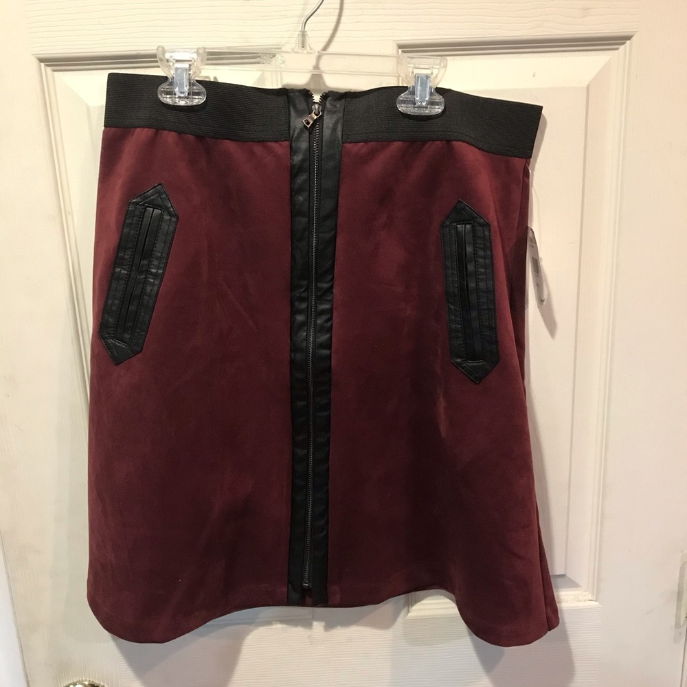 Size large burgundy flared skirt